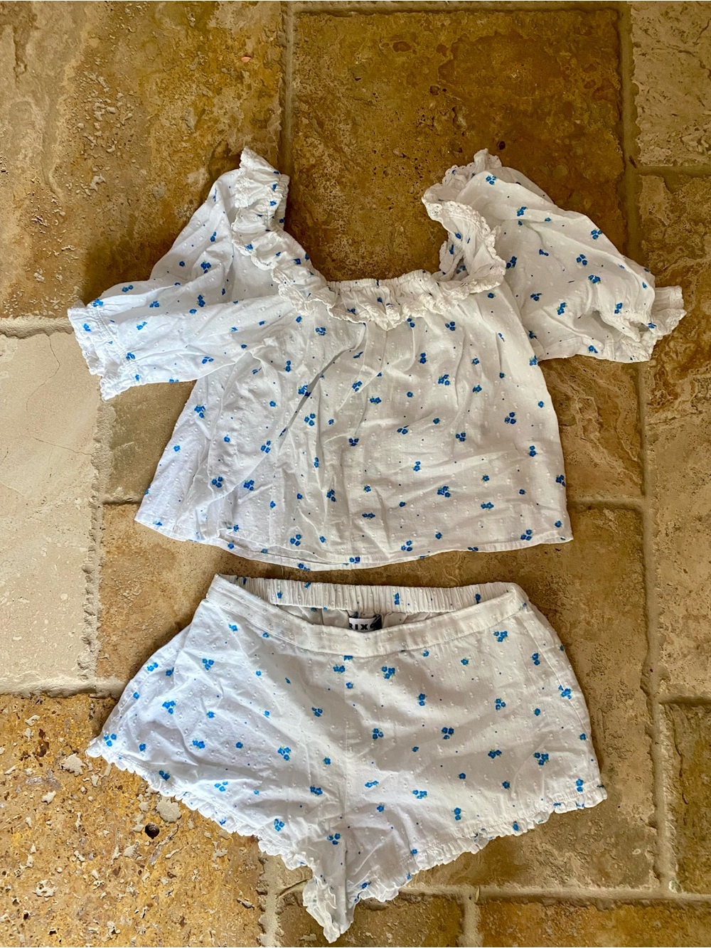 RIXO Cece French Petal Embroidery Pajamas / Top & Shorts Set $205 - Picture 7 of 9
